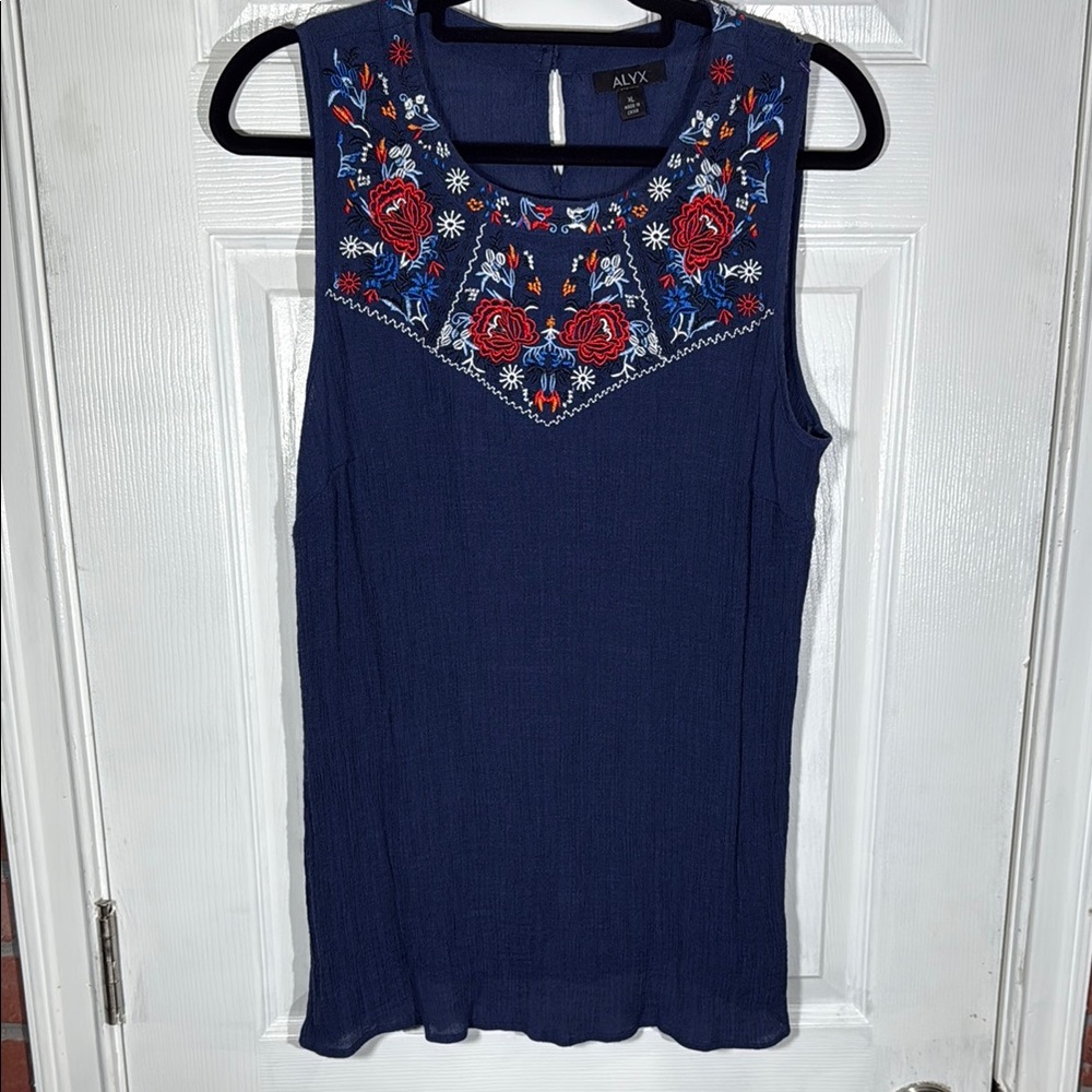 ALYX Women's Navy Blue qEmbroidered Sleeveless Top Size XL Style #0404R7J